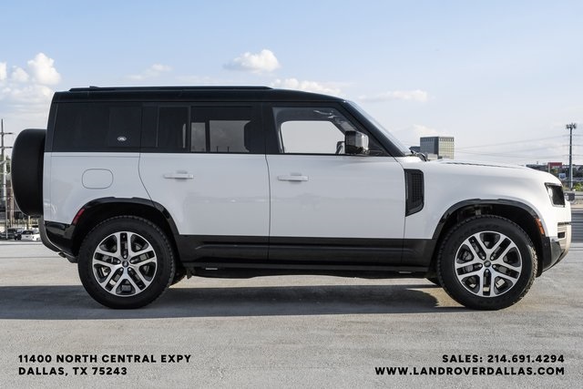 2023 Land Rover Defender 110 X-Dynamic SE photo 5
