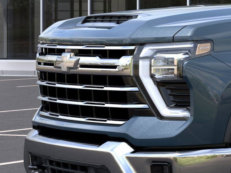 2025 Chevrolet Silverado 2500HD LTZ photo 13
