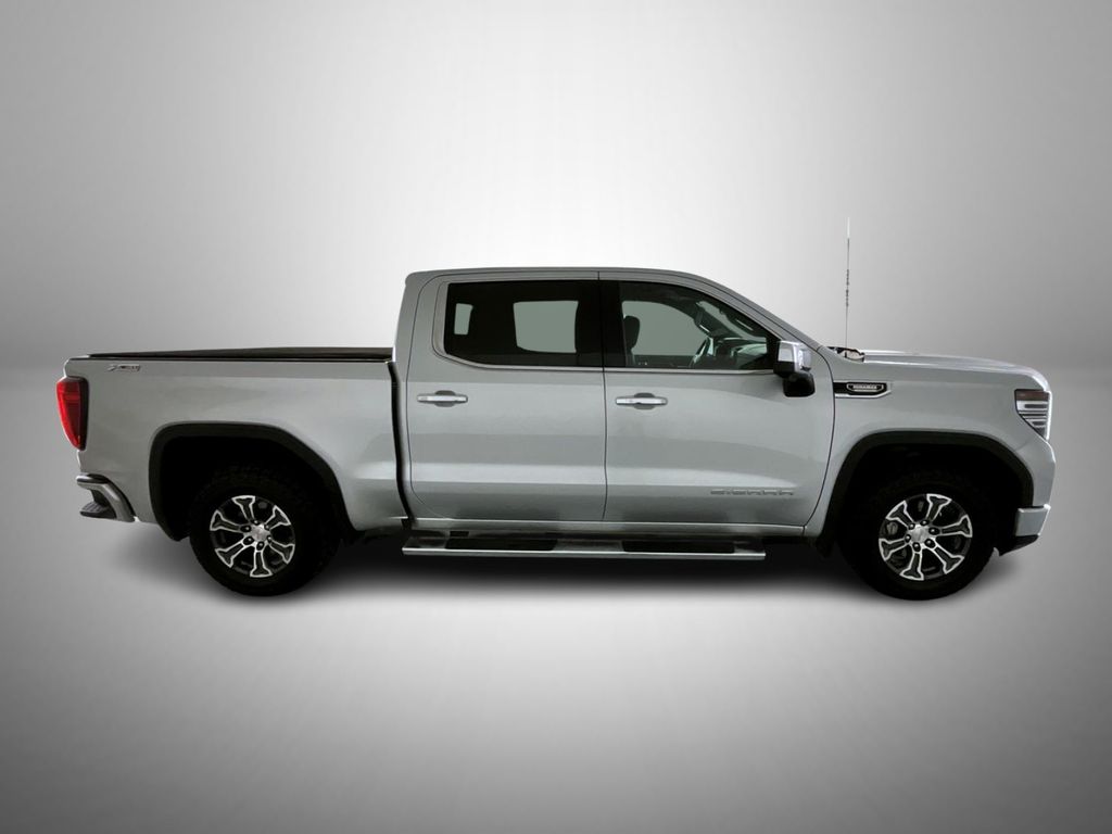2022 Gmc Sierra 1500 SLT photo 4
