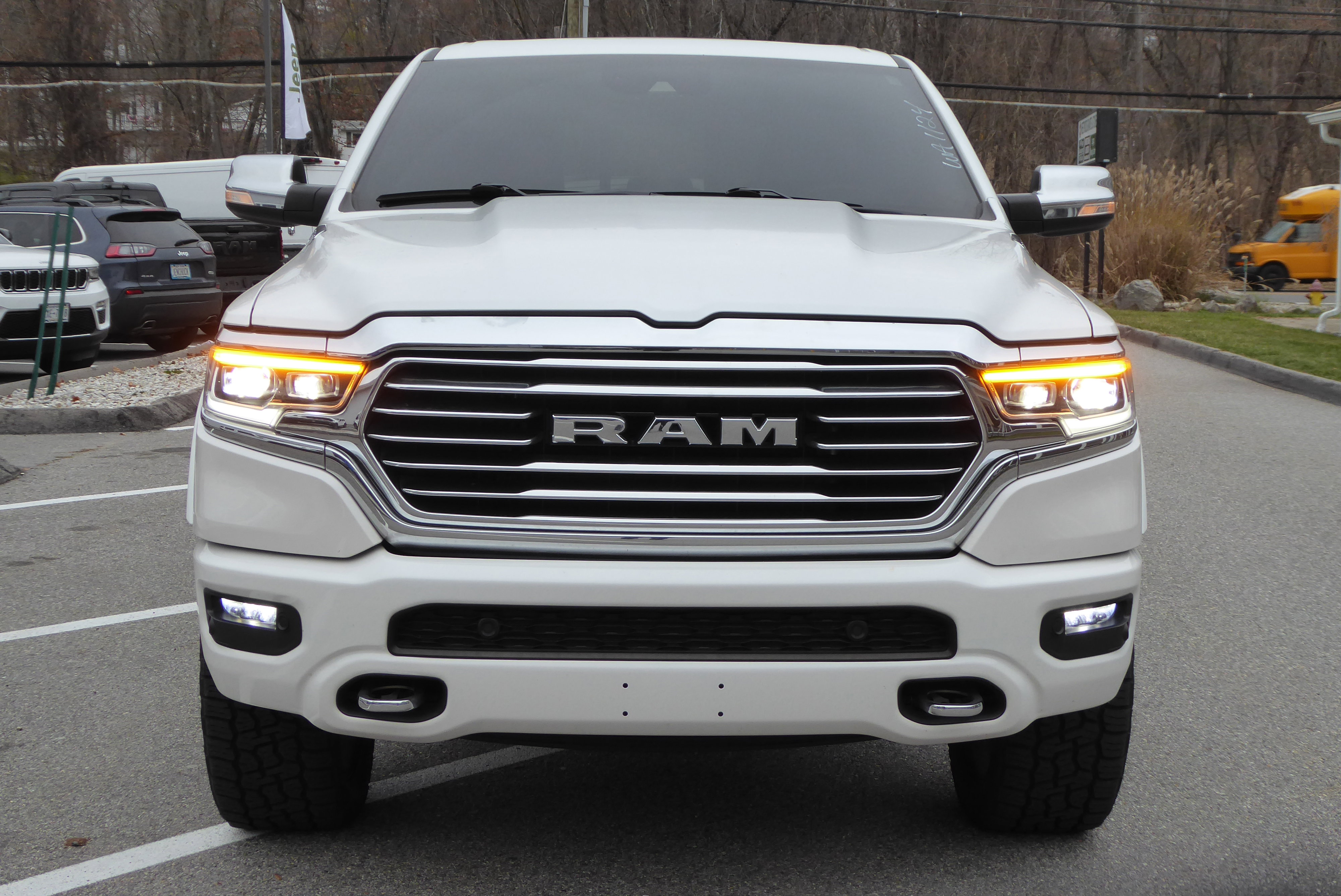 2022 Ram 1500 Limited photo 2