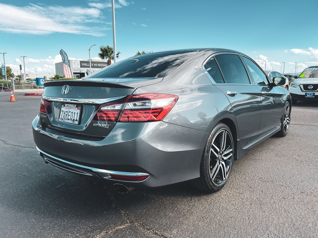 2017 Honda Accord Sport photo 6