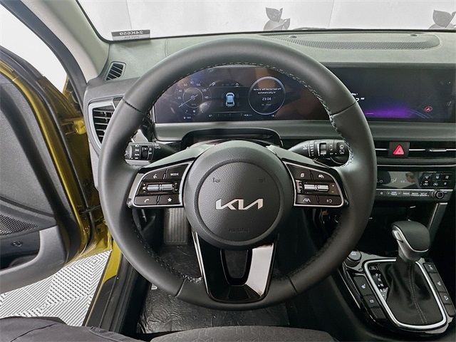 2024 Kia Seltos X-Line photo 11