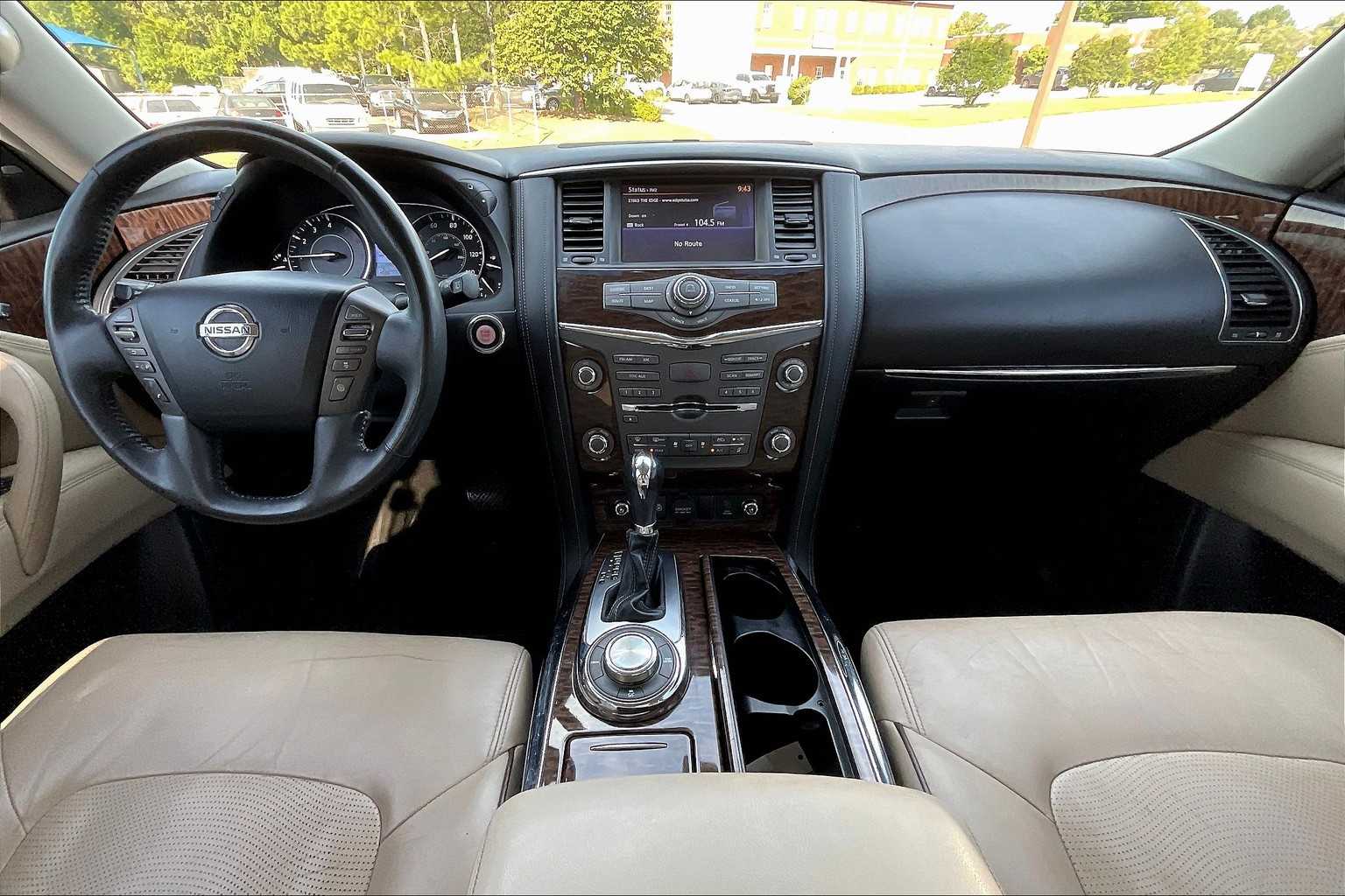 2017 Nissan Armada Platinum photo 14