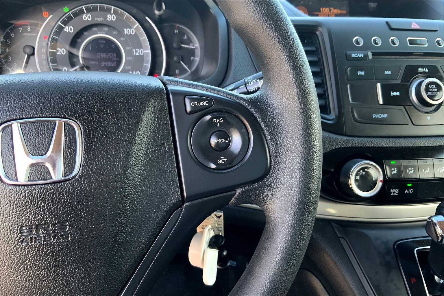 2016 Honda CR-V SE photo 23