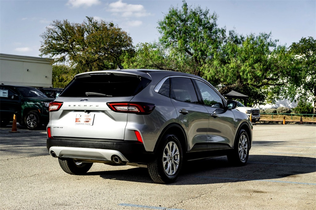 2024 Ford Escape Active photo 4