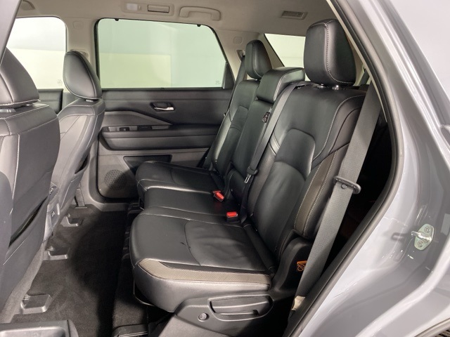 2023 Nissan Pathfinder SL photo 30