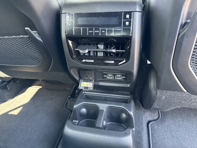 2025 Jeep Grand Cherokee Altitude X photo 21