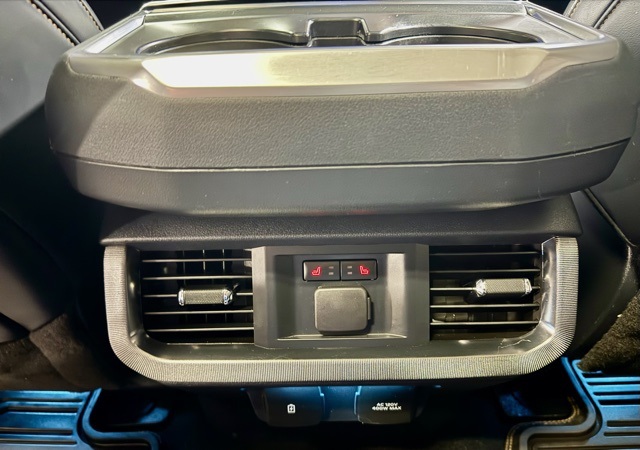 2022 Ford F-150 Platinum photo 27