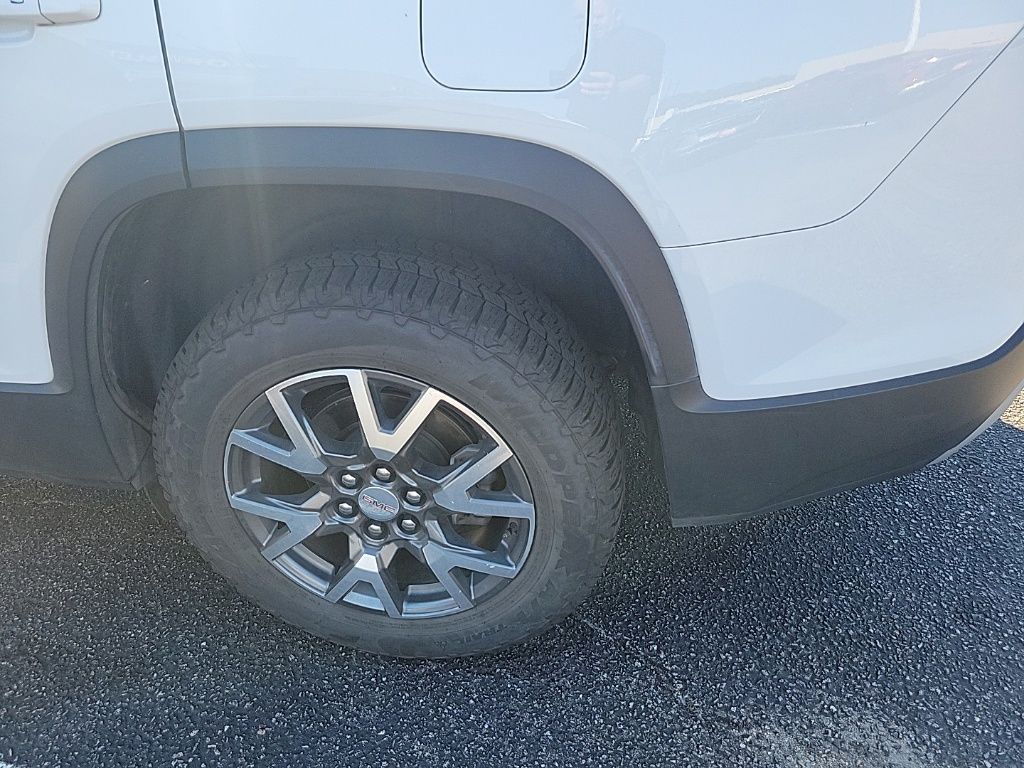 2023 Gmc Acadia SLT photo 16