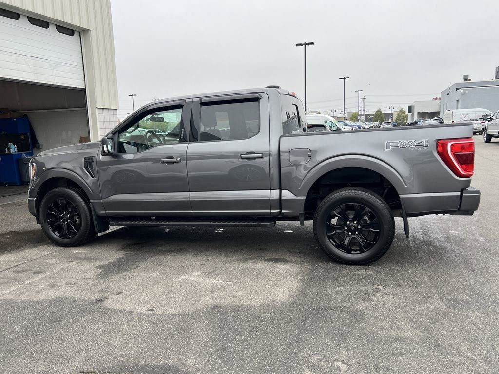 2022 Ford F-150 XLT photo 4