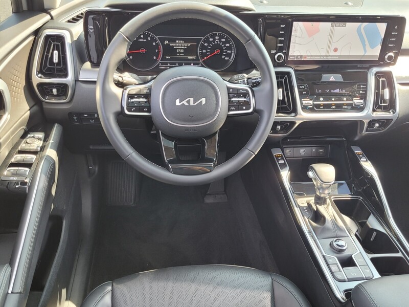 2022 Kia Sorento SX photo 7