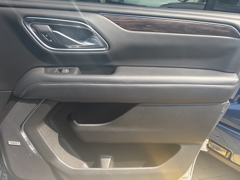 2022 Chevrolet Suburban Z71 photo 33