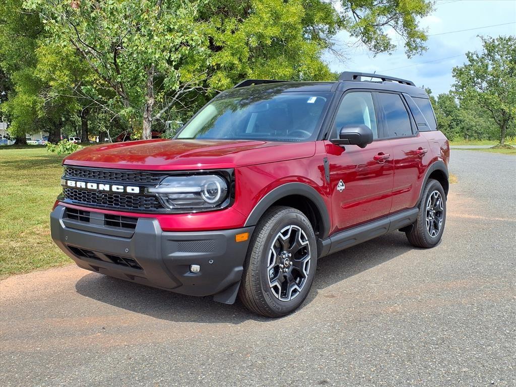 2025 Ford Bronco Sport Outer Banks's photo