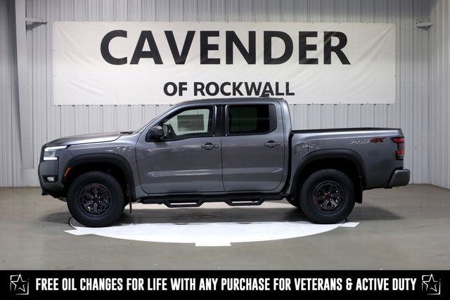 2025 Nissan Frontier PRO-4X photo 4