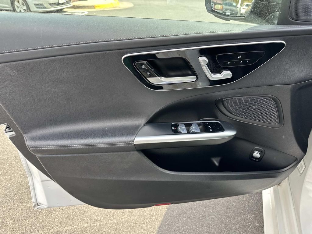 2023 Mercedes Benz C 300 4MATIC photo 33