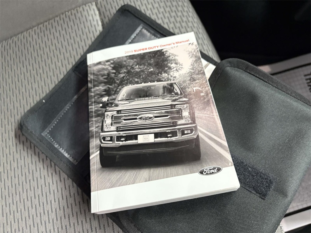 2019 Ford F-250 XLT photo 25