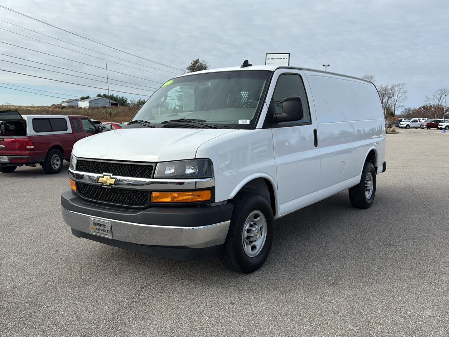 2023 Chevrolet Express Cargo Van 2500 photo 2