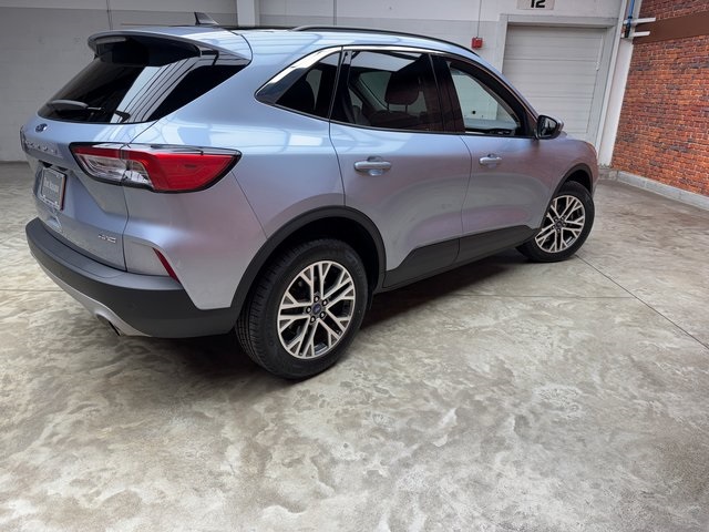 2022 Ford Escape SEL photo 5