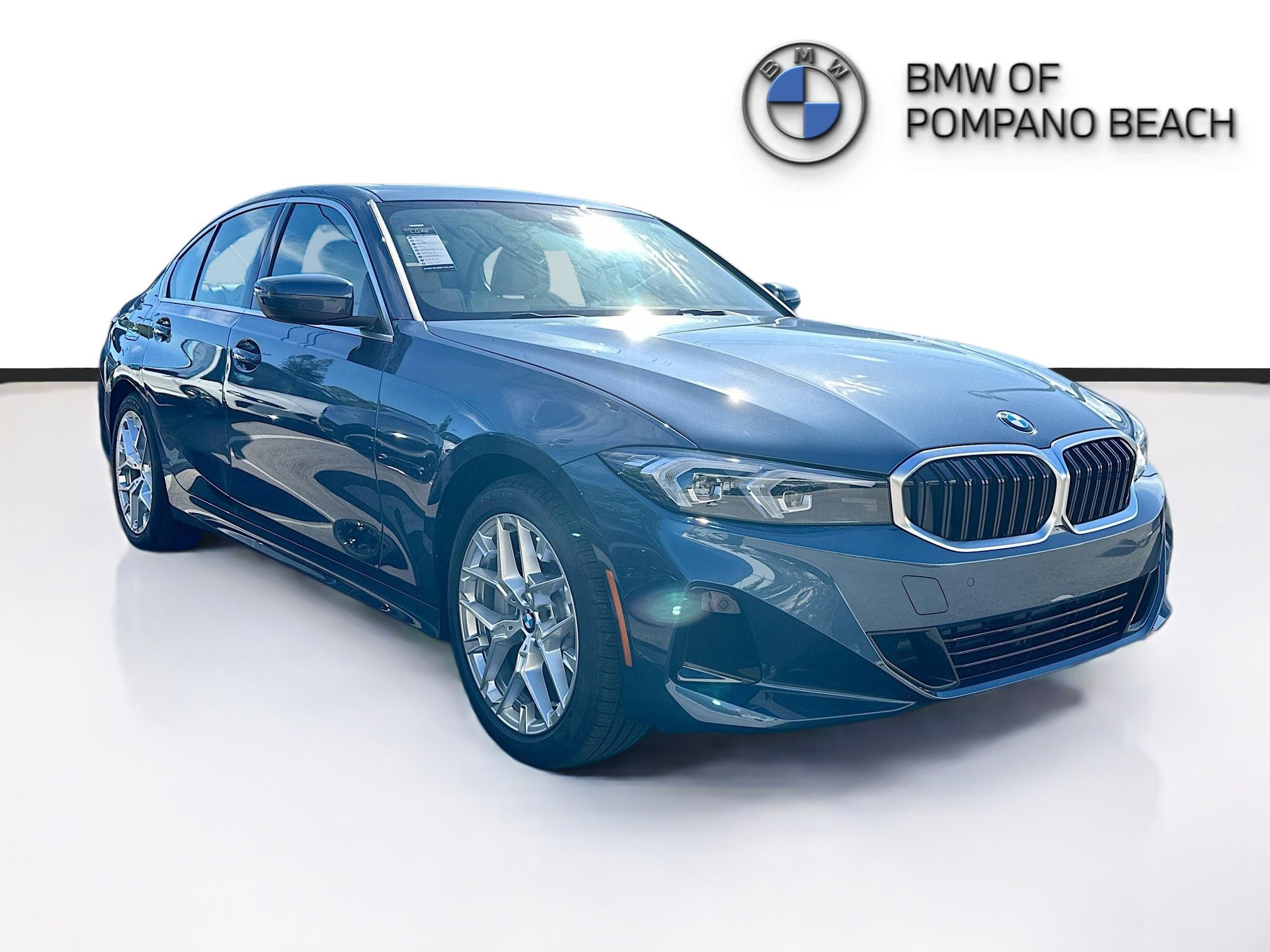 2026 BMW 3 Series 330i's photo