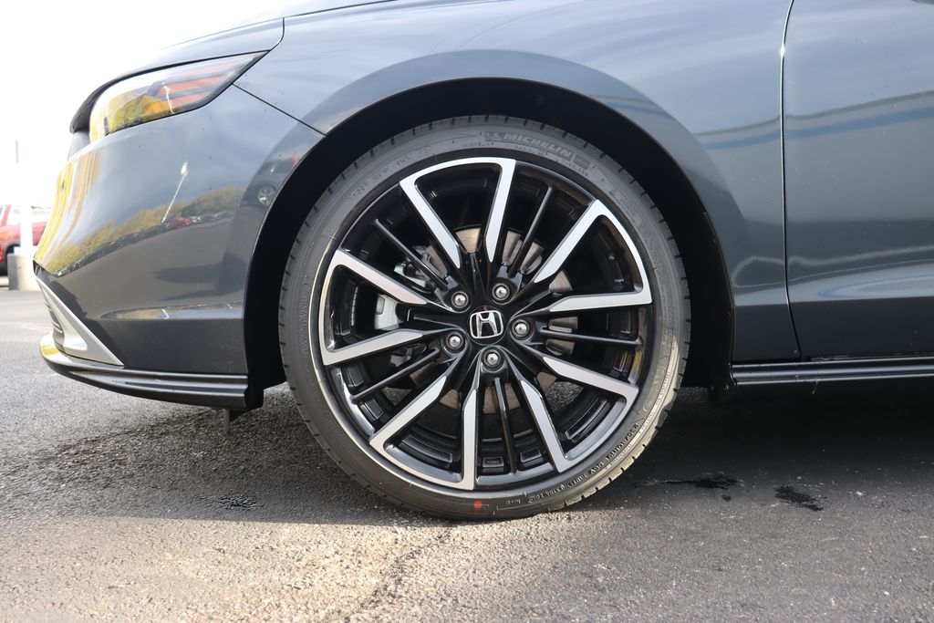 2025 Honda Accord Touring photo 10
