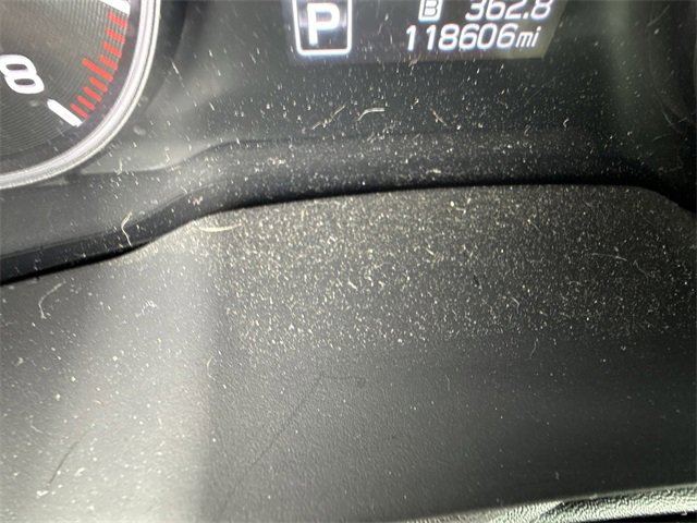 2020 Subaru Outback Premium photo 4