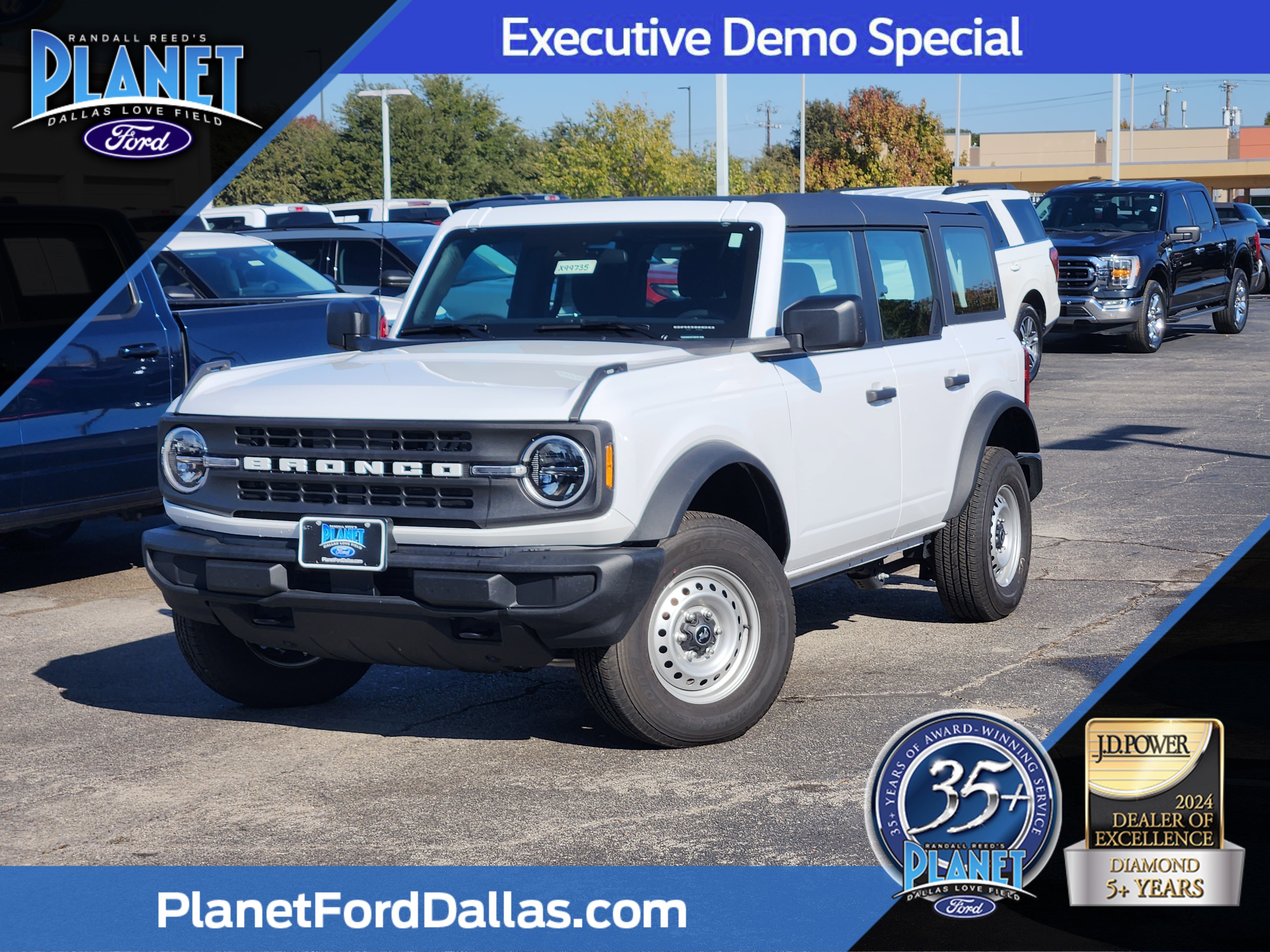 2025 Ford Bronco 4-Door Base's photo