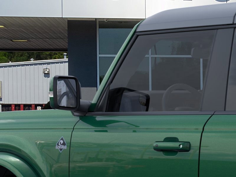 2025 Ford Bronco Outer Banks photo 14