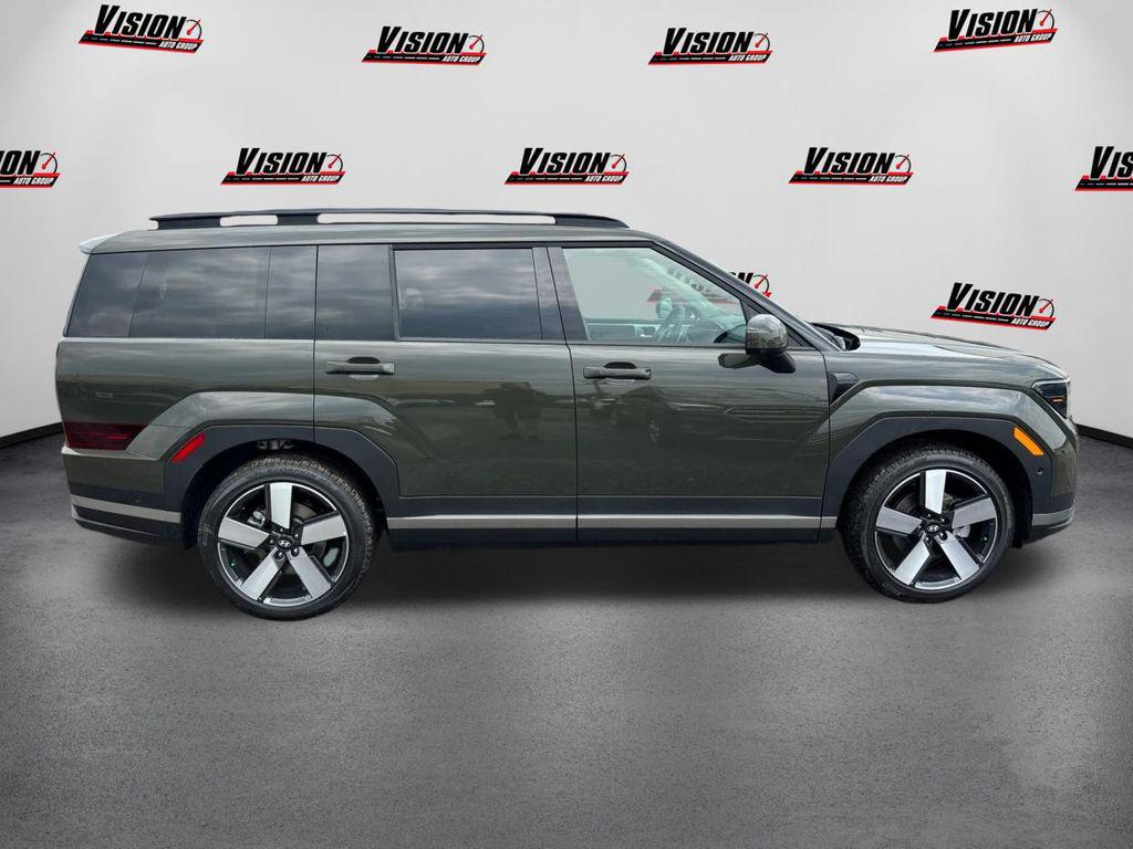 2025 Hyundai Santa Fe Limited photo 3