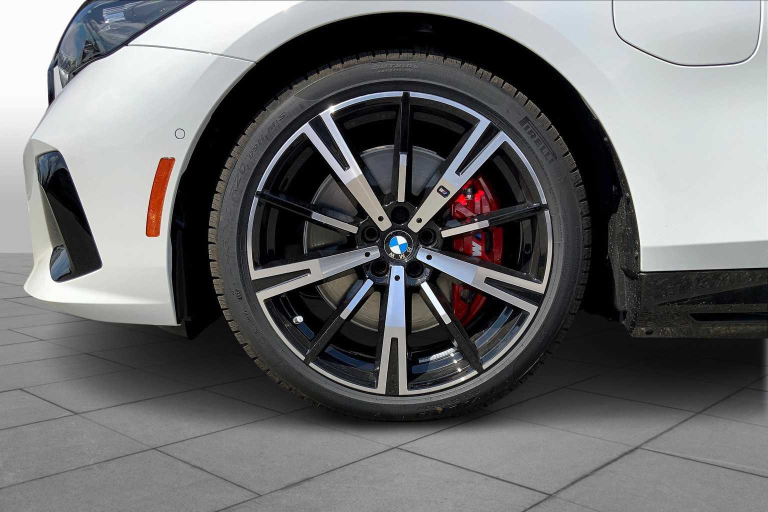 2026 Bmw 550e xDrive photo 11