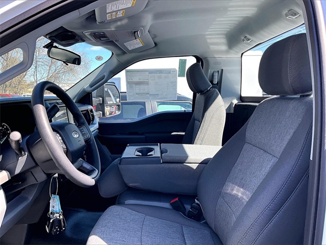 2025 Ford F-250 photo 7