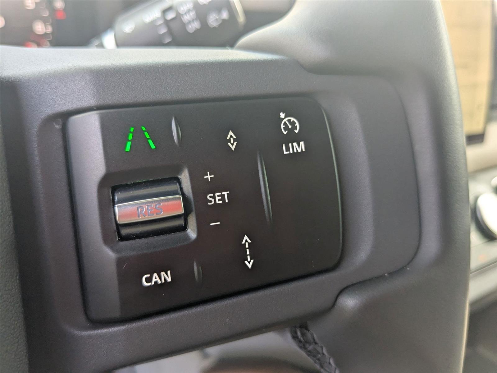 2023 Land Rover Defender 130 X photo 15