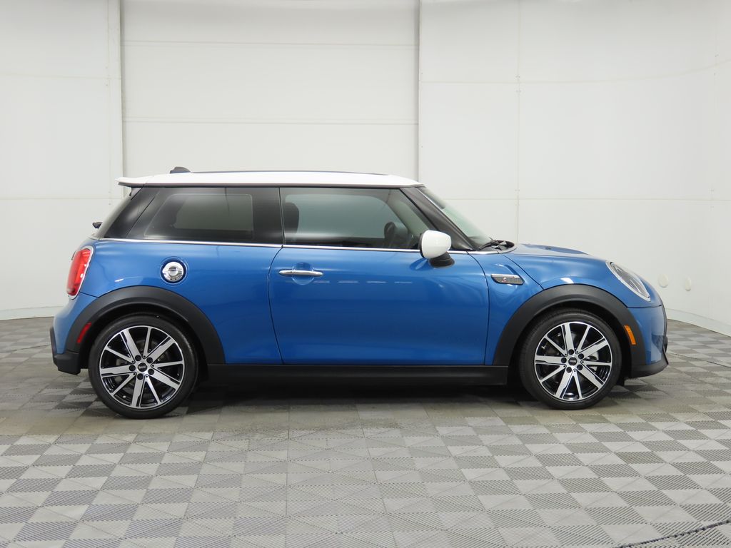 2024 Mini Cooper Hardtop S photo 4