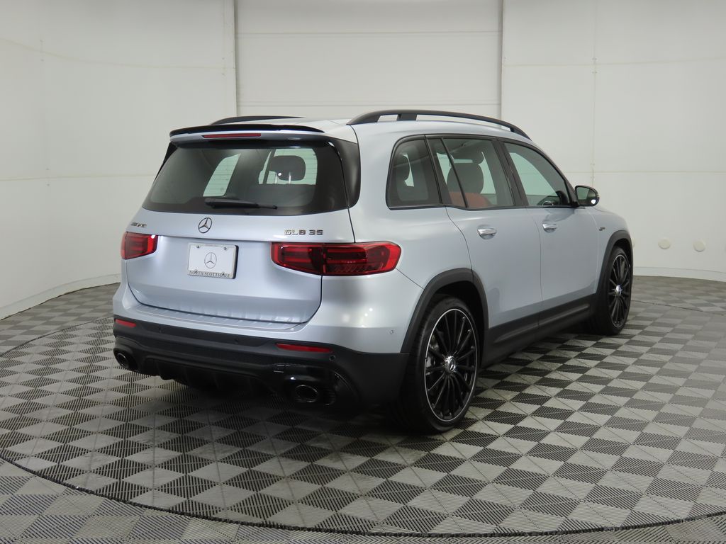 2026 Mercedes Benz GLB 35 AMG 4MATIC photo 4