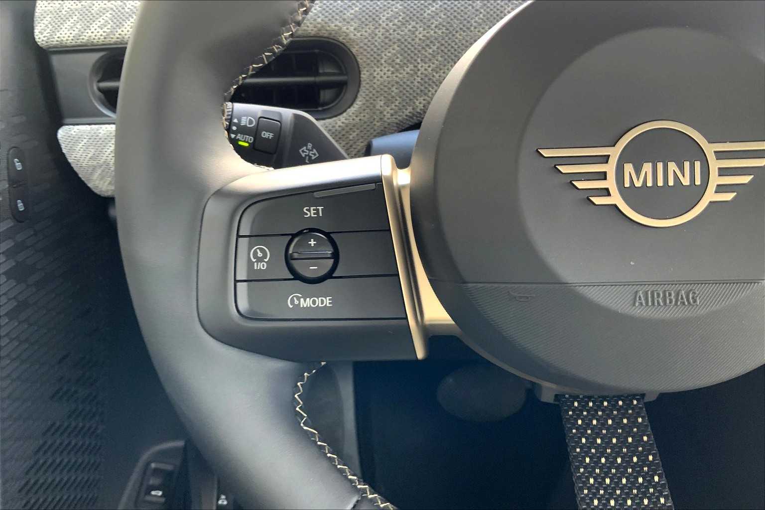 2025 Mini Cooper 4 Door Hardtop S photo 15