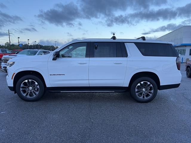 2026 Chevrolet Suburban LS photo 4