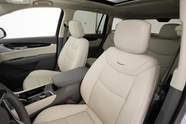 2025 Cadillac XT6 Premium Luxury photo 11