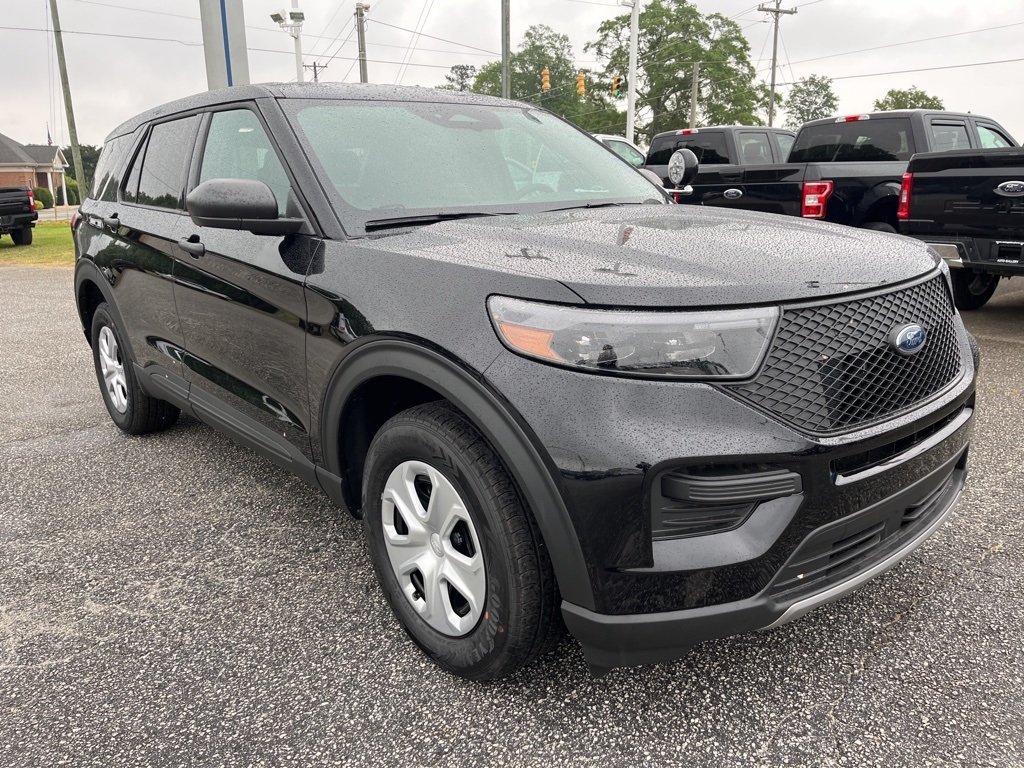 2025 Ford Explorer photo 3