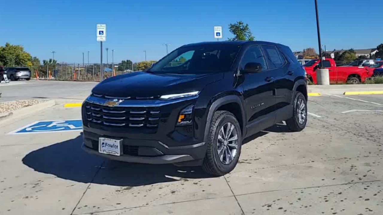2026 Chevrolet Equinox LT photo 3