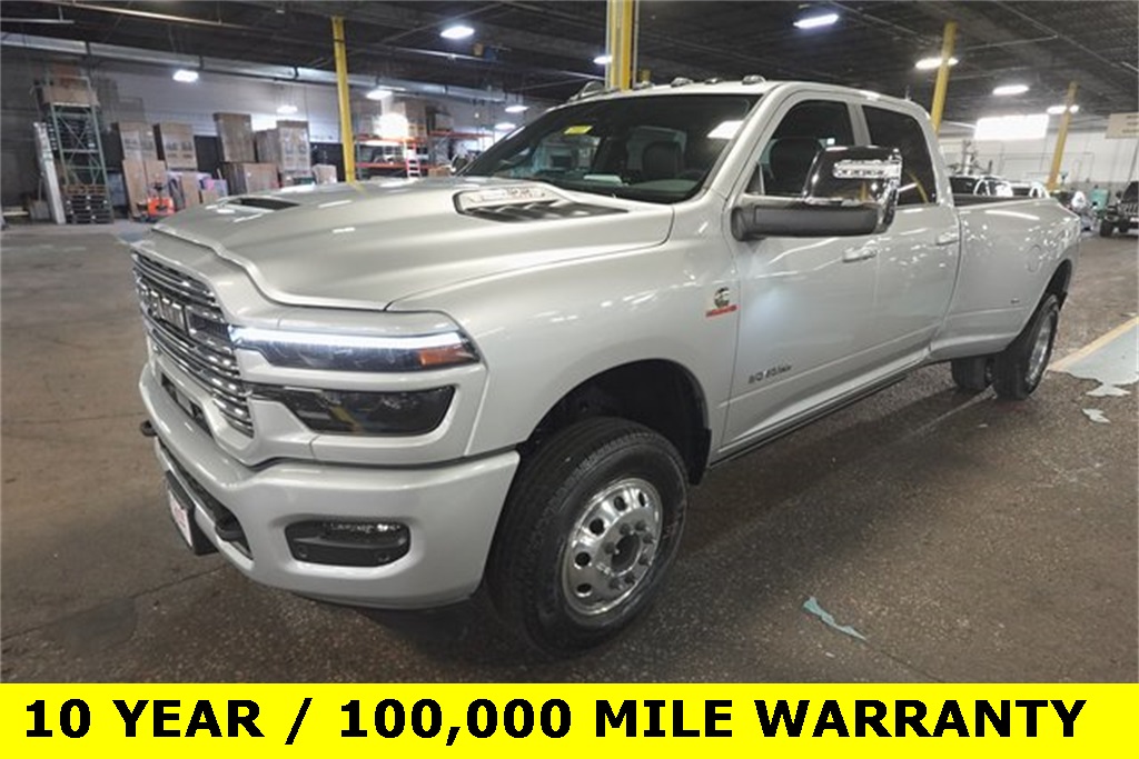 2026 RAM Ram 3500 Pickup Laramie's photo