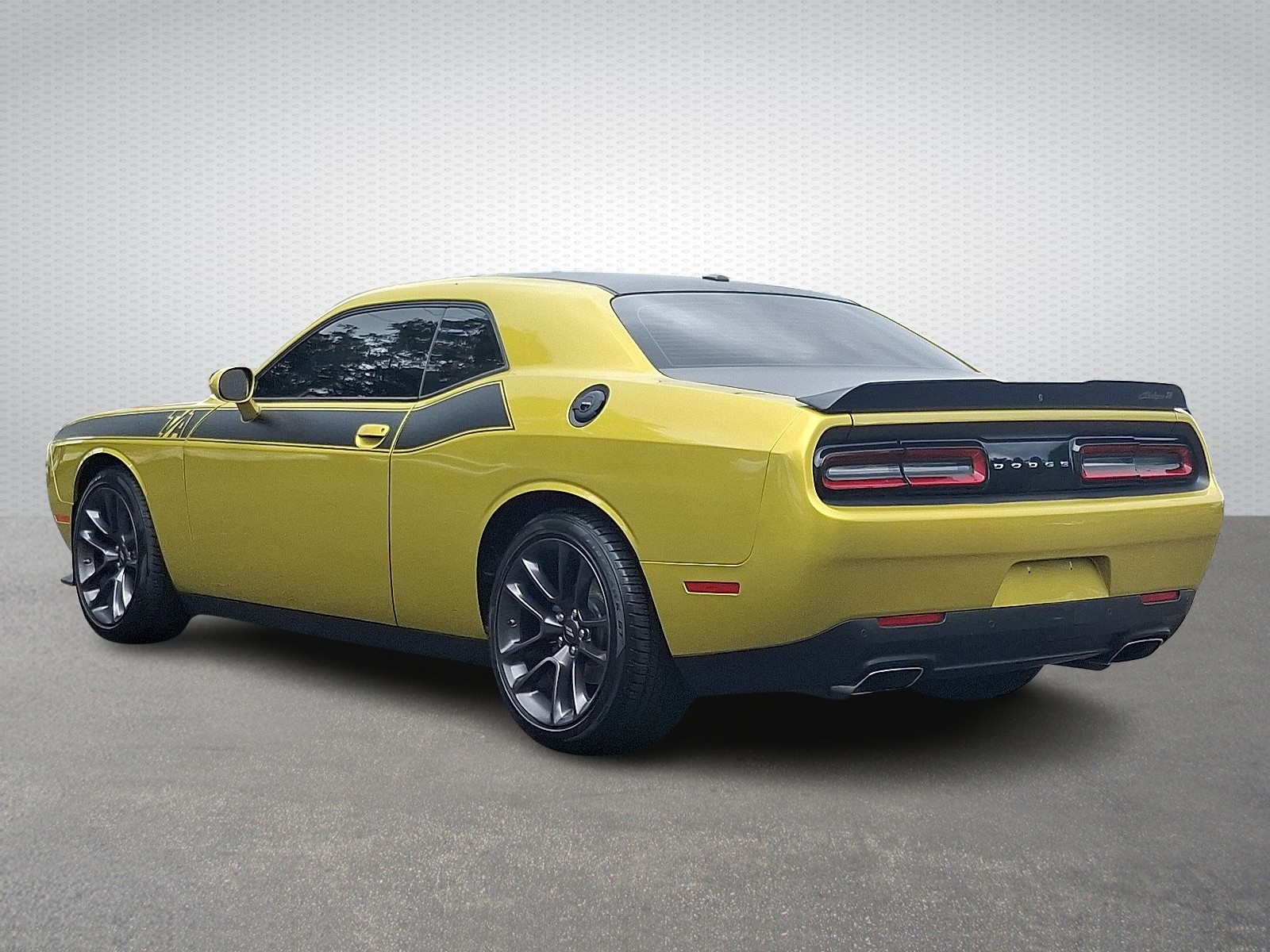 2021 Dodge Challenger R/T photo 4