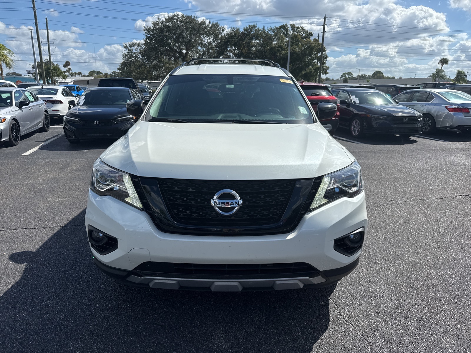 Used 2019 Nissan Pathfinder SV with VIN 5N1DR2MN1KC646413 for sale in Port Richey, FL