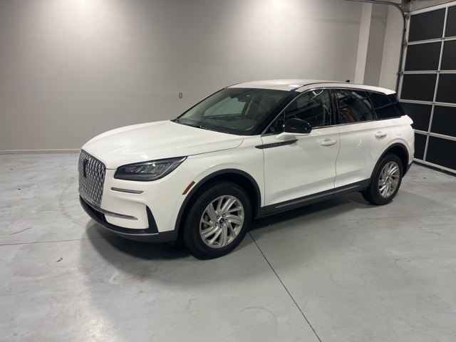 2024 Lincoln Corsair Premiere photo 3