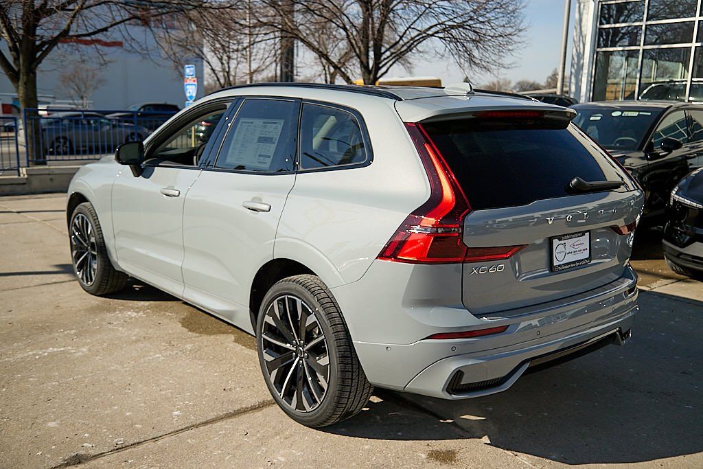 2026 VOLVO XC60 - Image 6