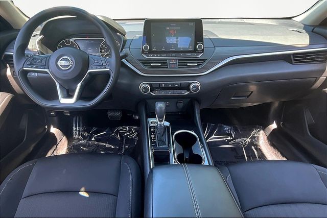 2024 Nissan Altima 2.5 SV photo 7
