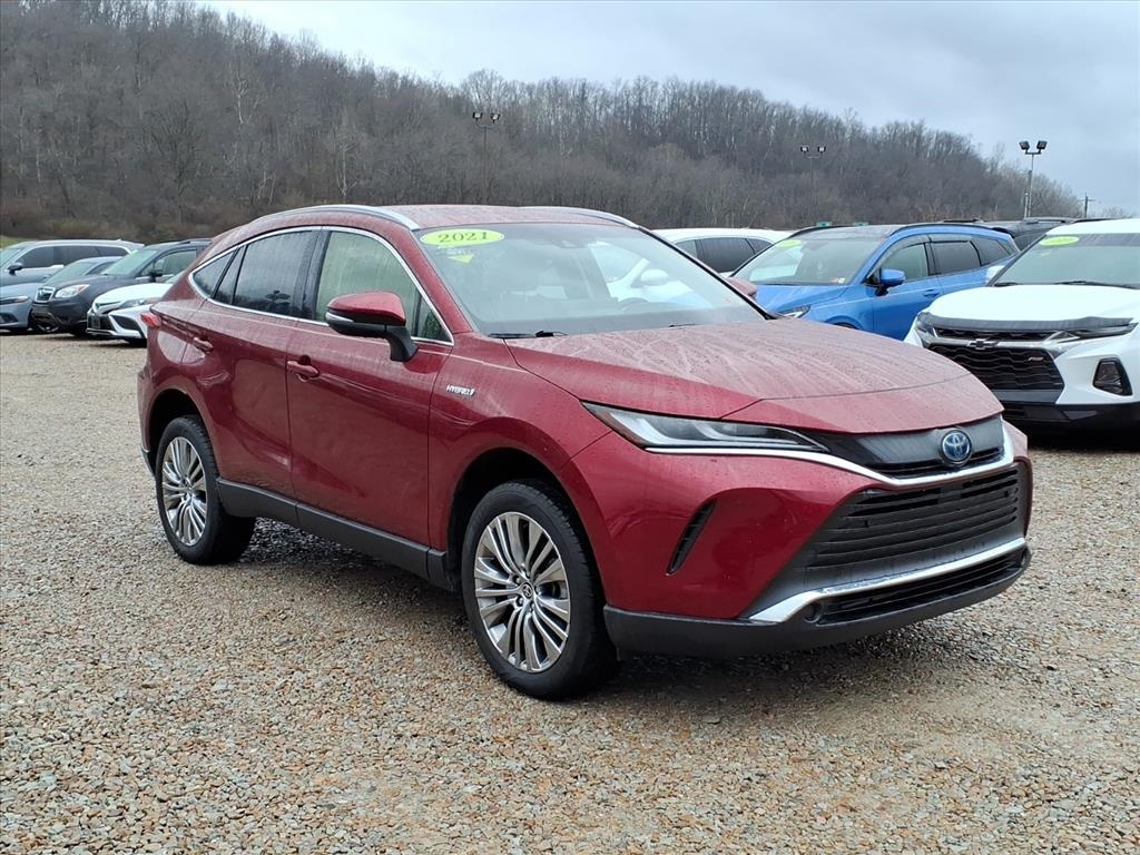 2021 Toyota Venza XLE's photo