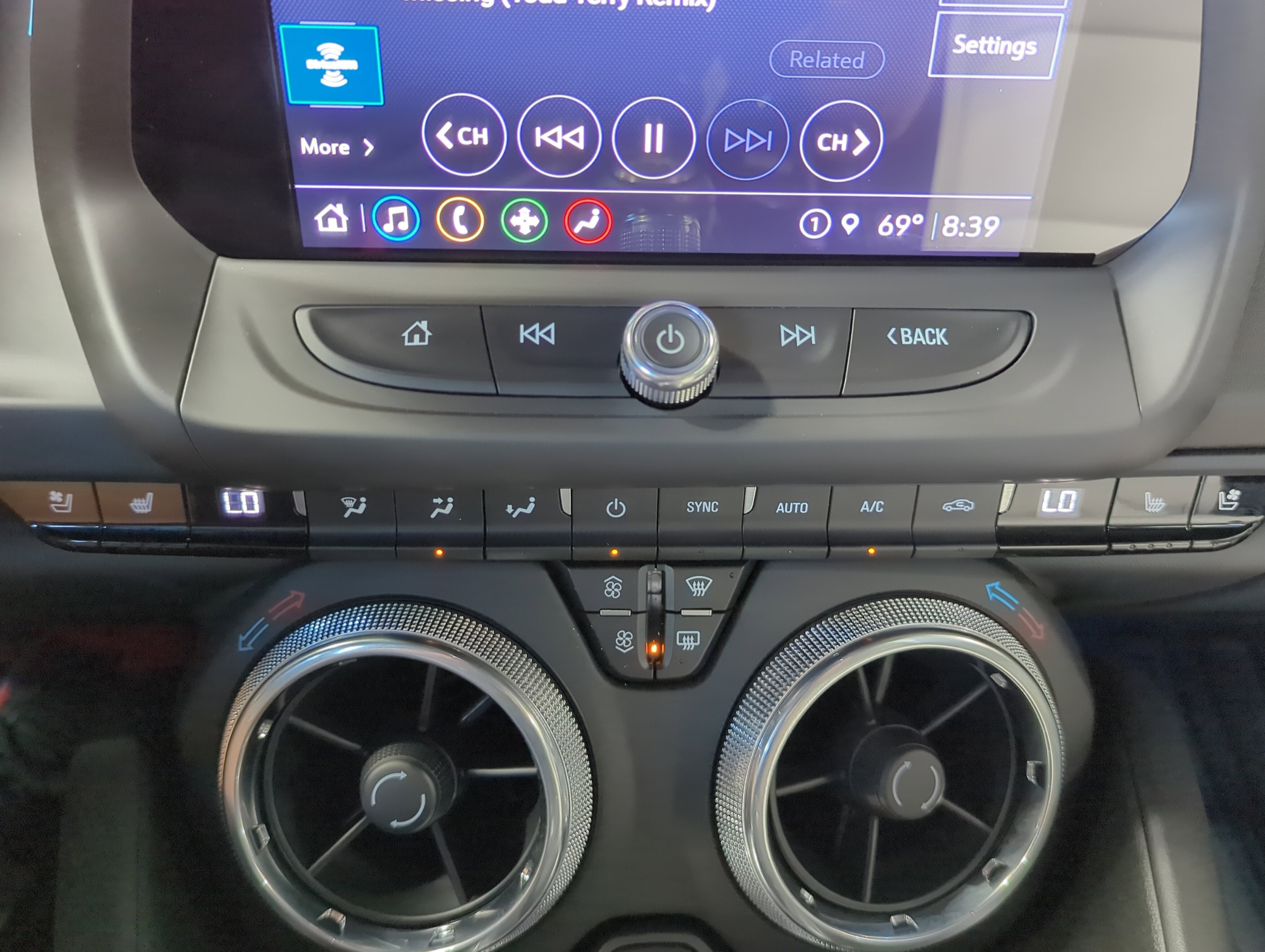 2023 Chevrolet Camaro 3LT photo 17