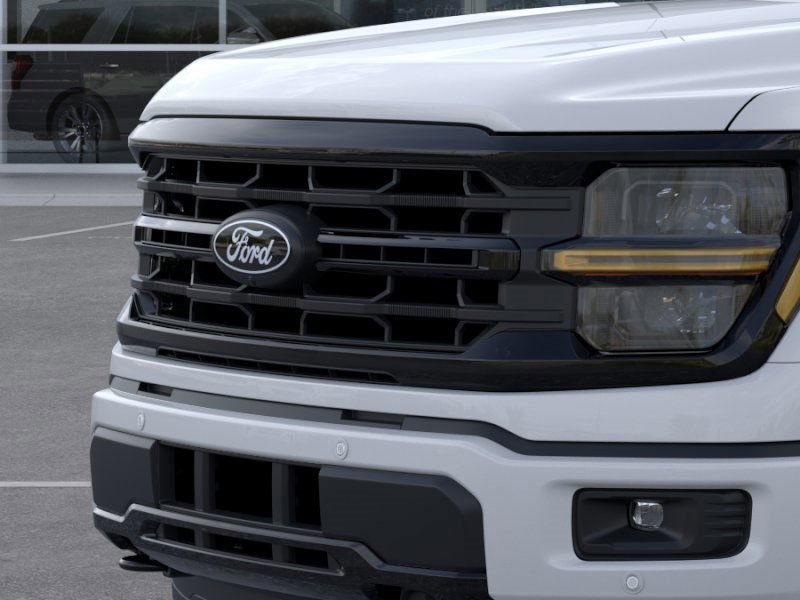 2025 Ford F-150 XLT photo 17