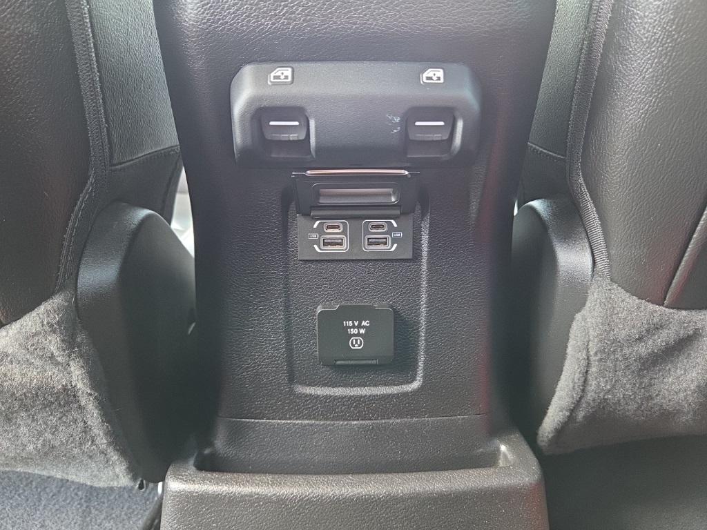 2021 Jeep Wrangler Unlimited Sahara photo 26