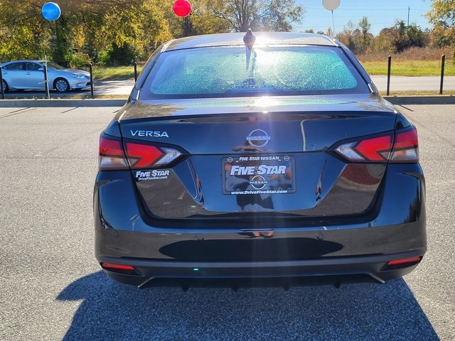 2025 Nissan Versa SV photo 3