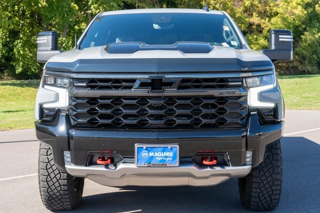 2024 Chevrolet Silverado 1500 ZR2 photo 3